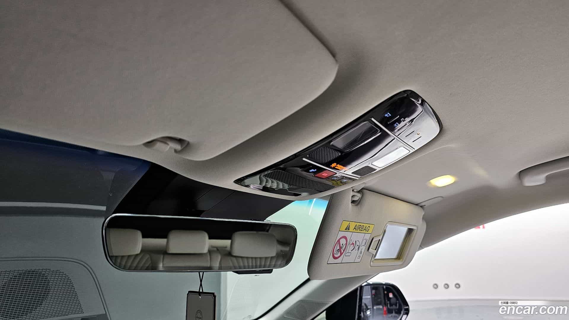 Grandeur Hyundai 2023.1-OPTION-040