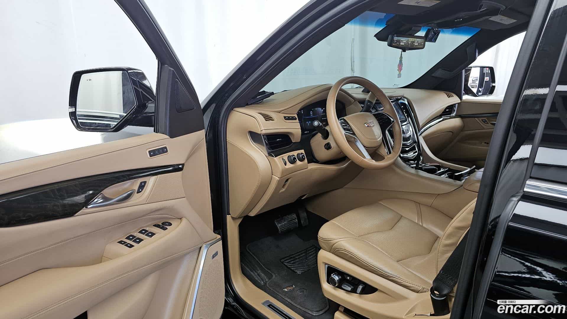 Escalade Cadillac 2018.10-INNER-010