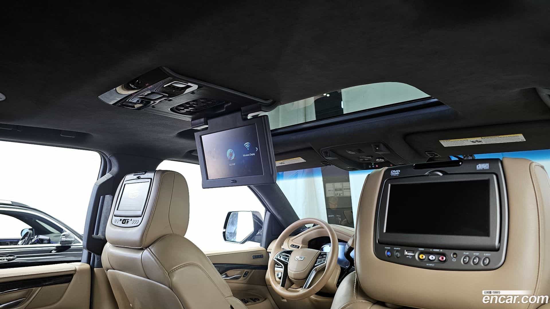 Escalade Cadillac 2018.10-OPTION-022