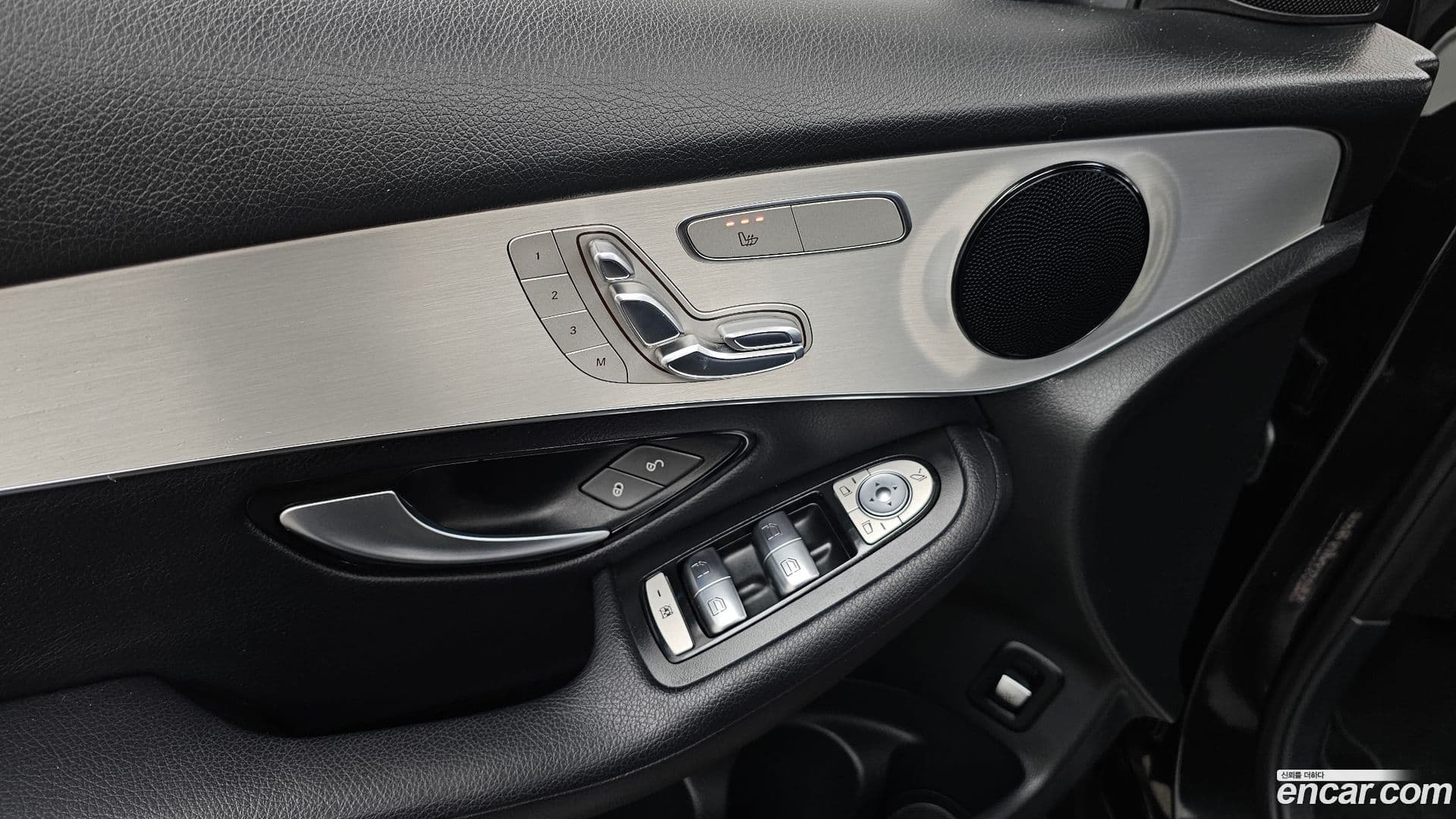 Main__Slider__Photo:GLC-Class Mercedes-Benz 2018.1-34