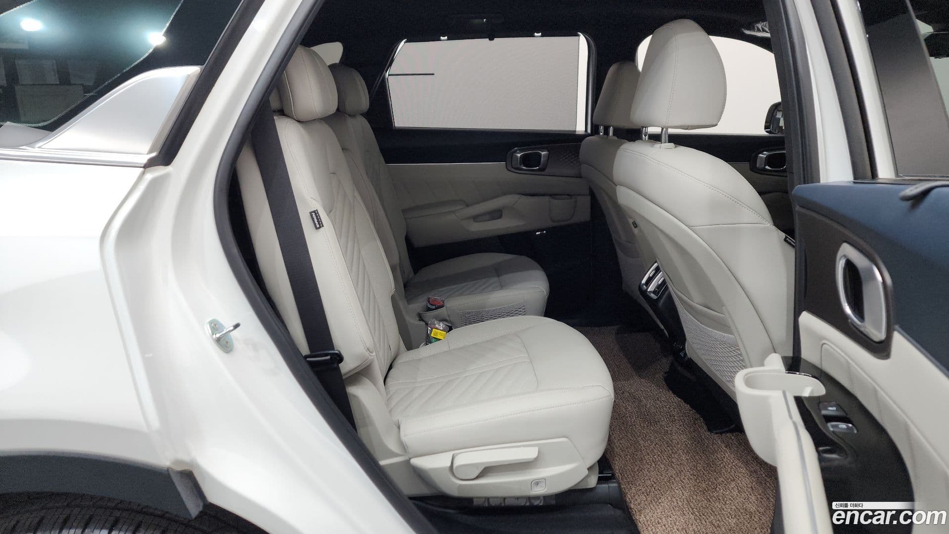Main__Slider__Photo:Sorento Kia 2024.3-10