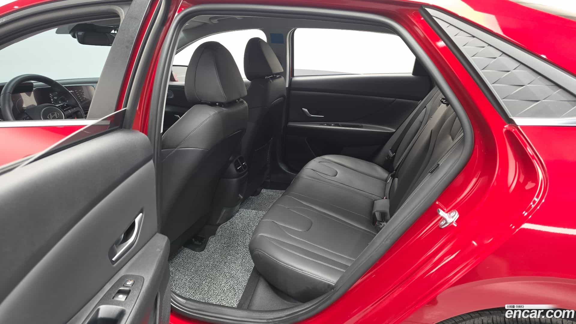 AVANTE Hyundai 2025.8-OPTION-015
