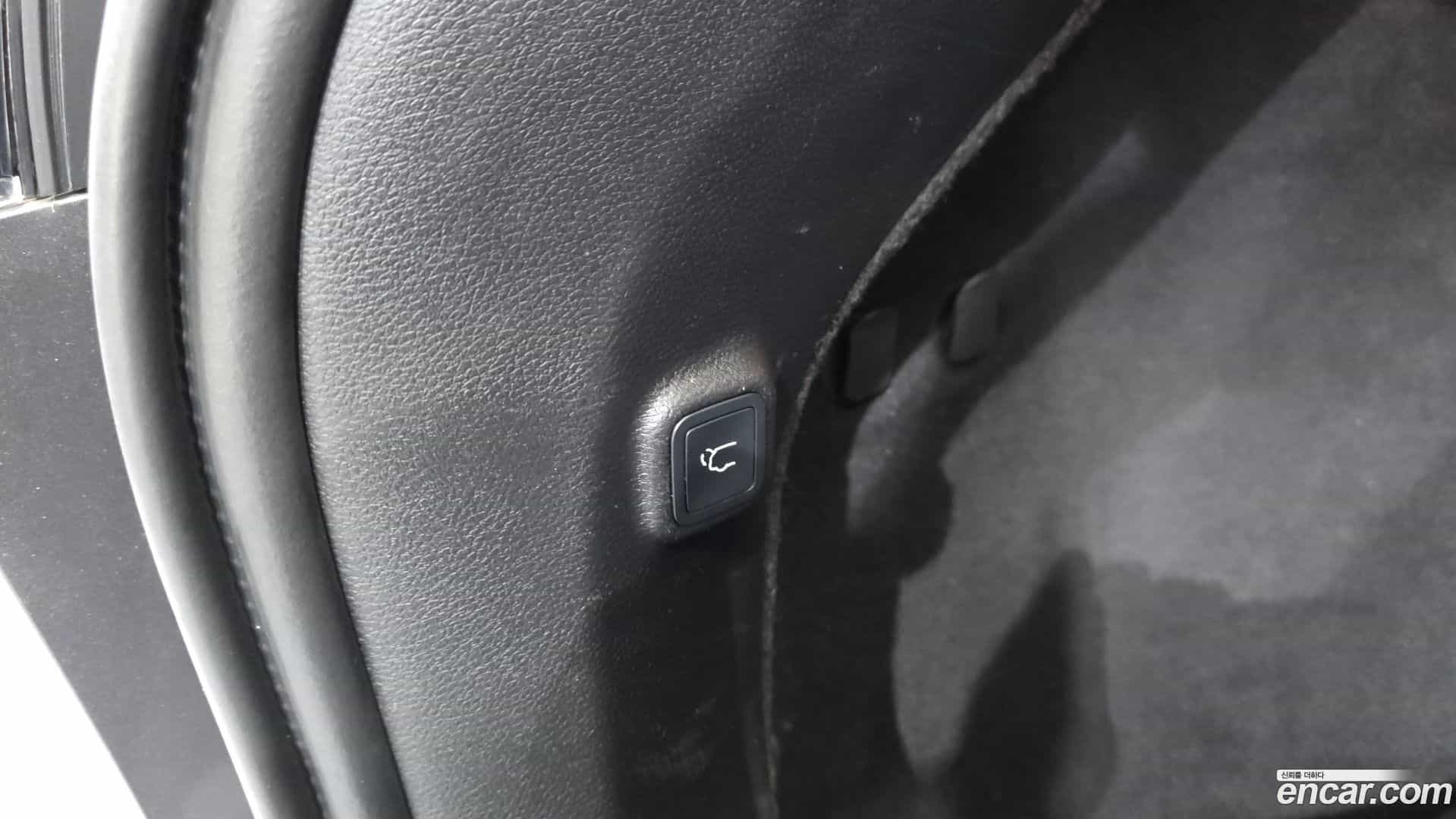 Cherokee Jeep 2021.2-OPTION-040