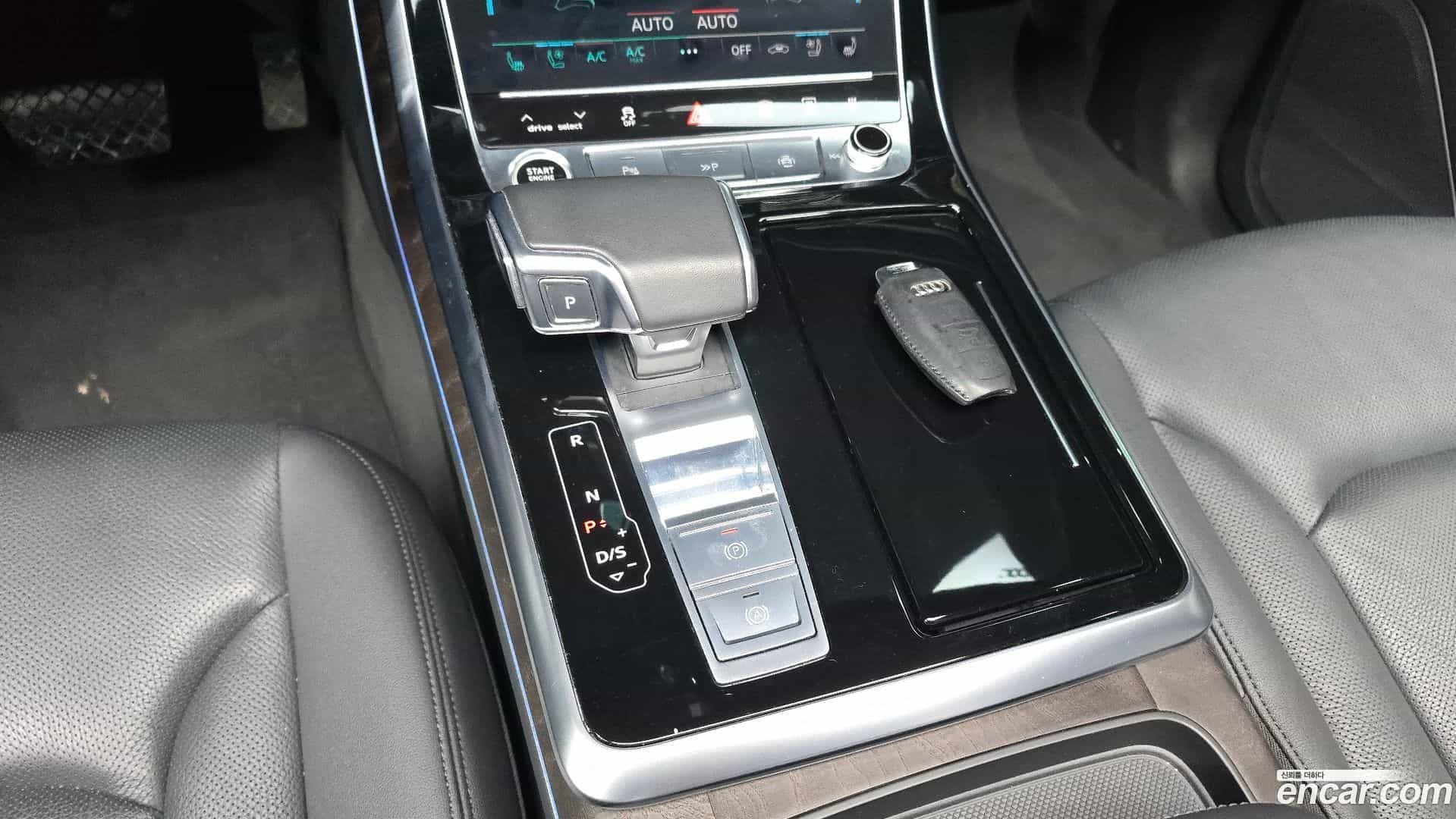 Q7 Audi 2022.1-INNER-009