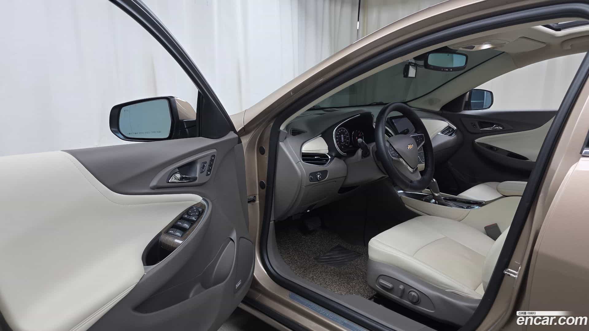 Malibu Chevrolet 2018.10-INNER-010
