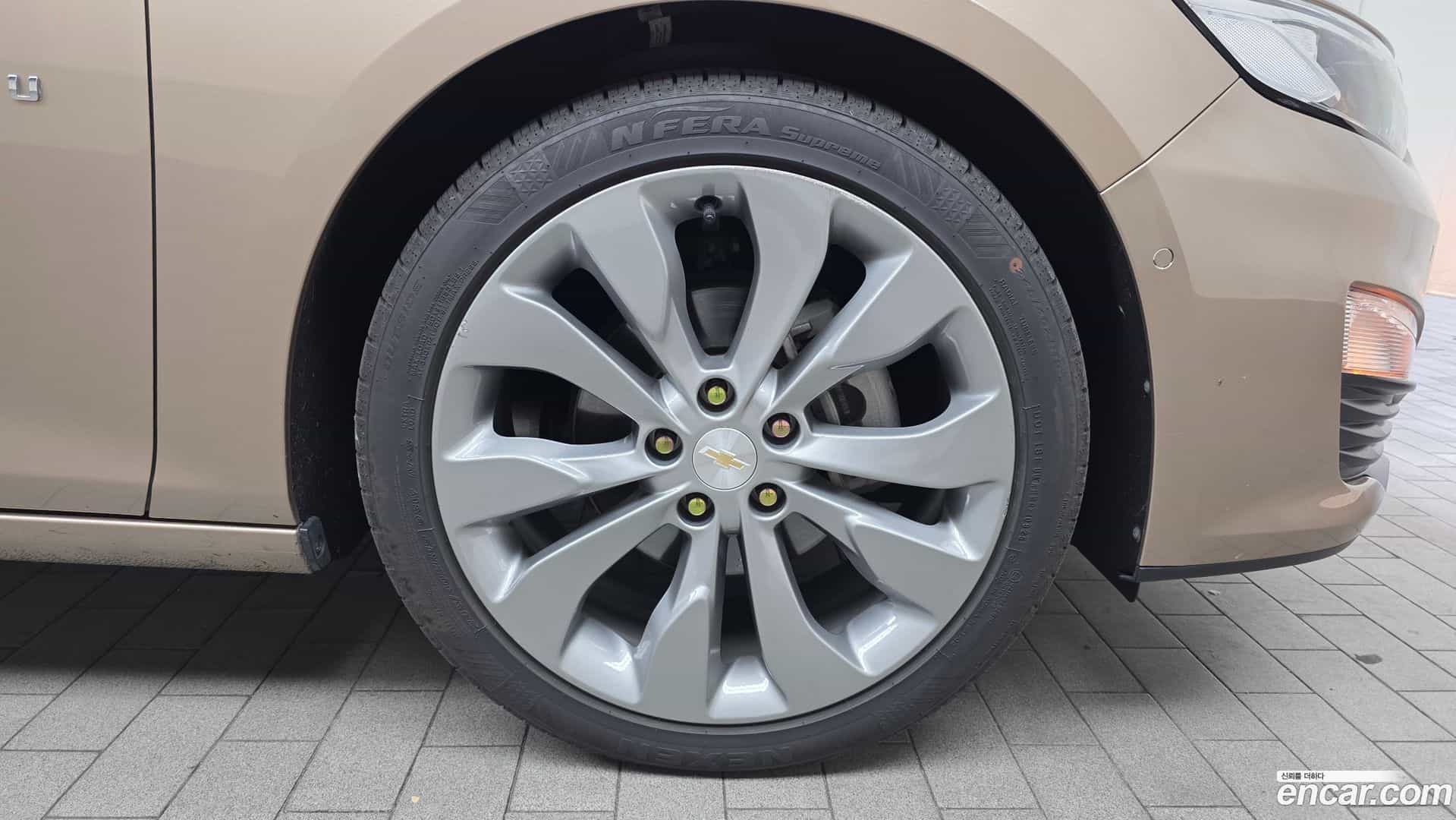 Malibu Chevrolet 2018.10-OUTER-031