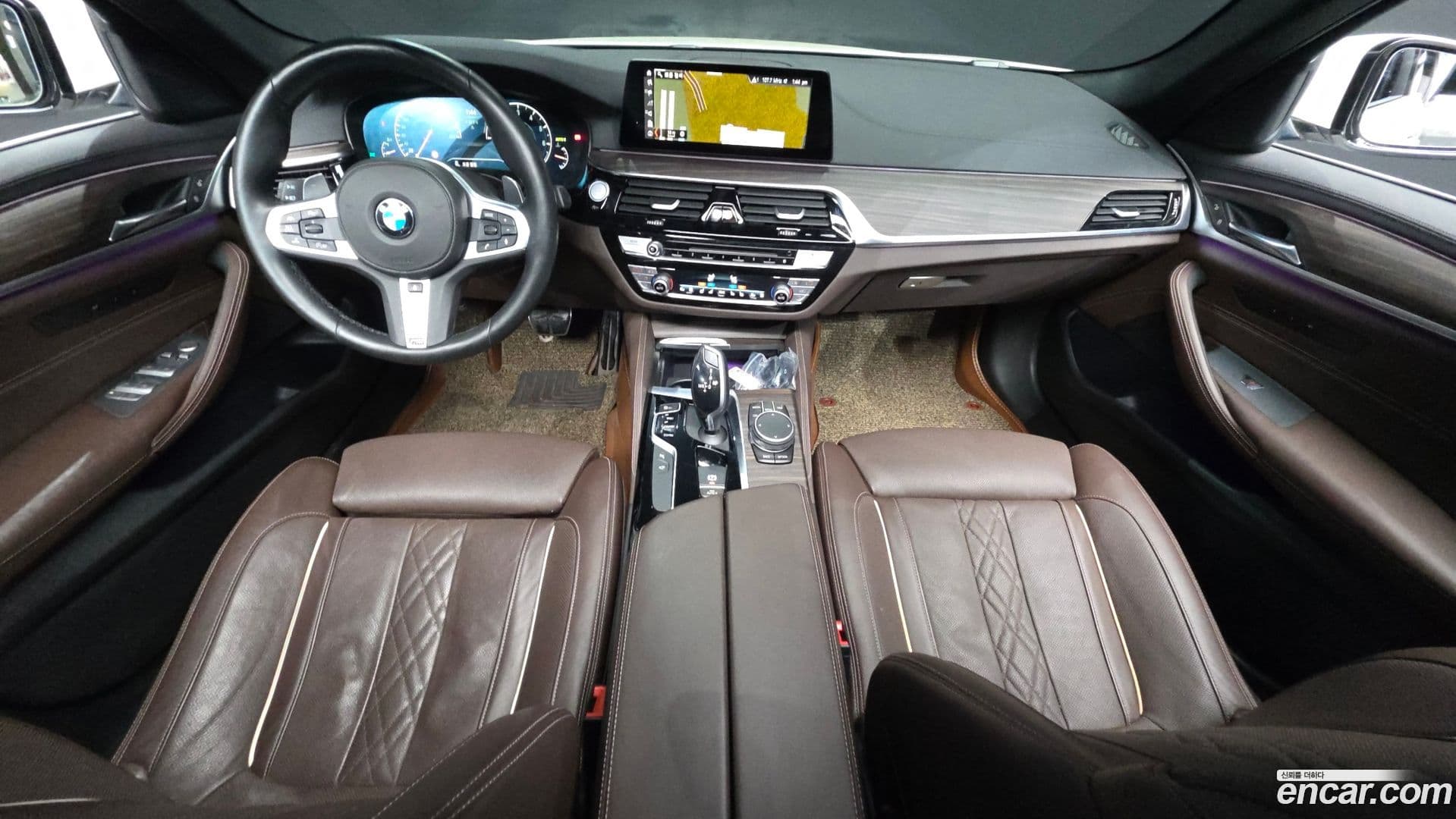 Main__Slider__Photo:5-Series BMW 2019.6-6