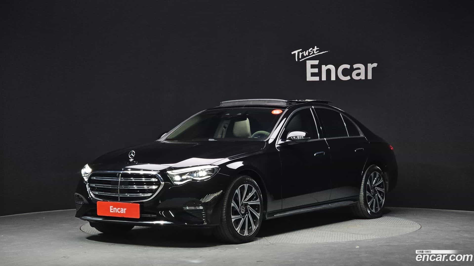 E-Class Mercedes-Benz 2024.8-OUTER-001