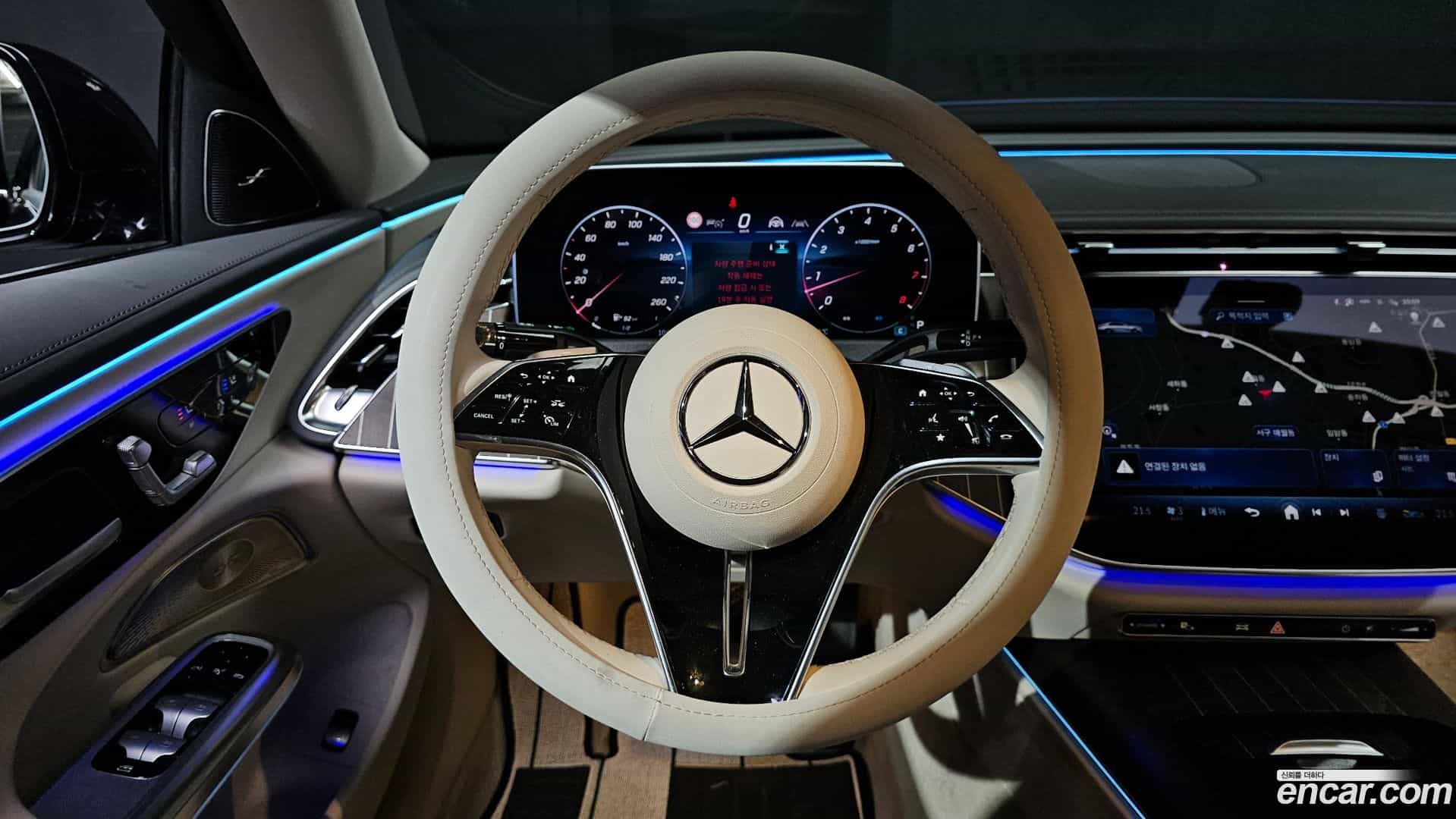 E-Class Mercedes-Benz 2024.8-OPTION-016