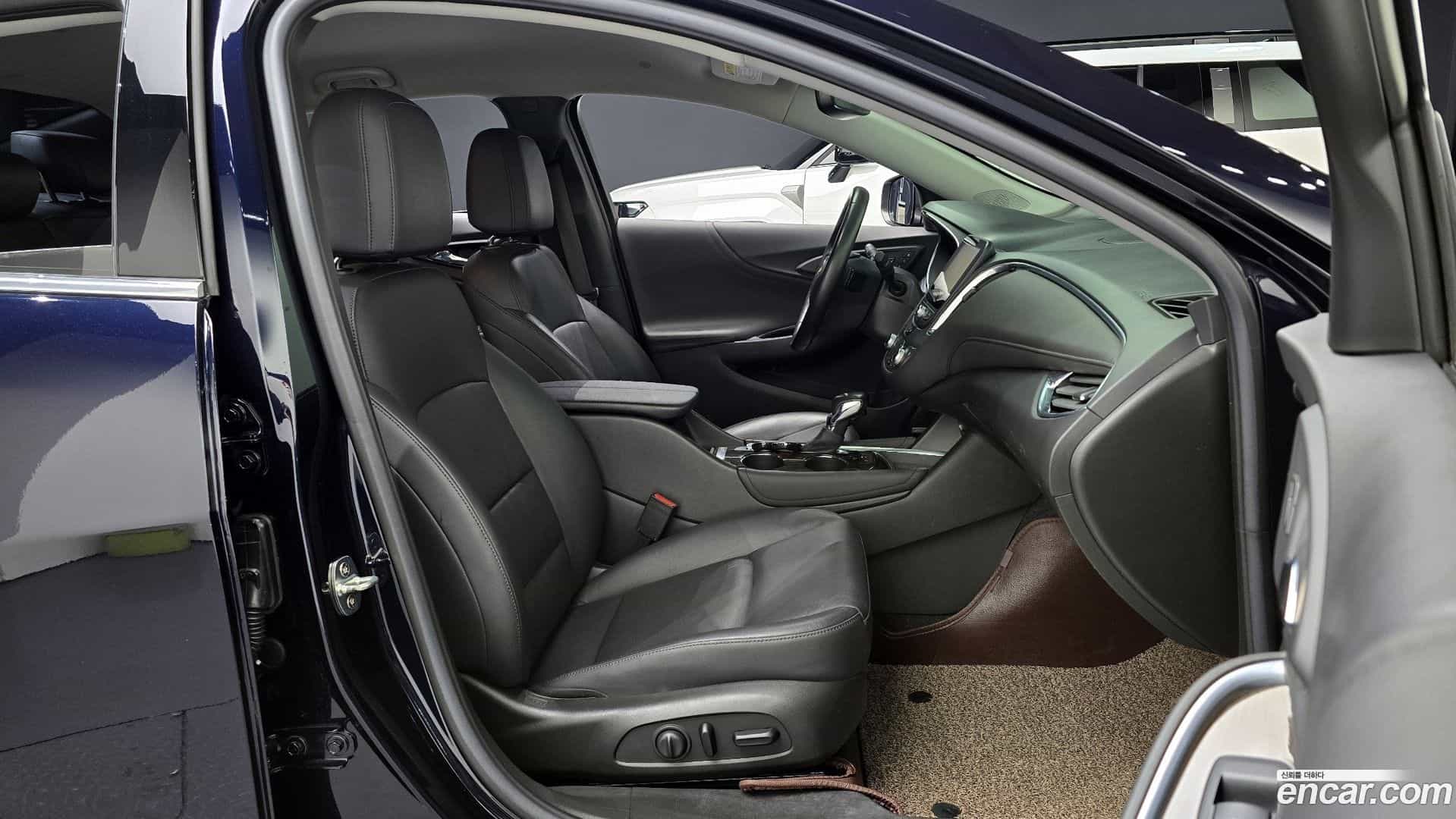 Malibu Chevrolet 2020.11-OPTION-015