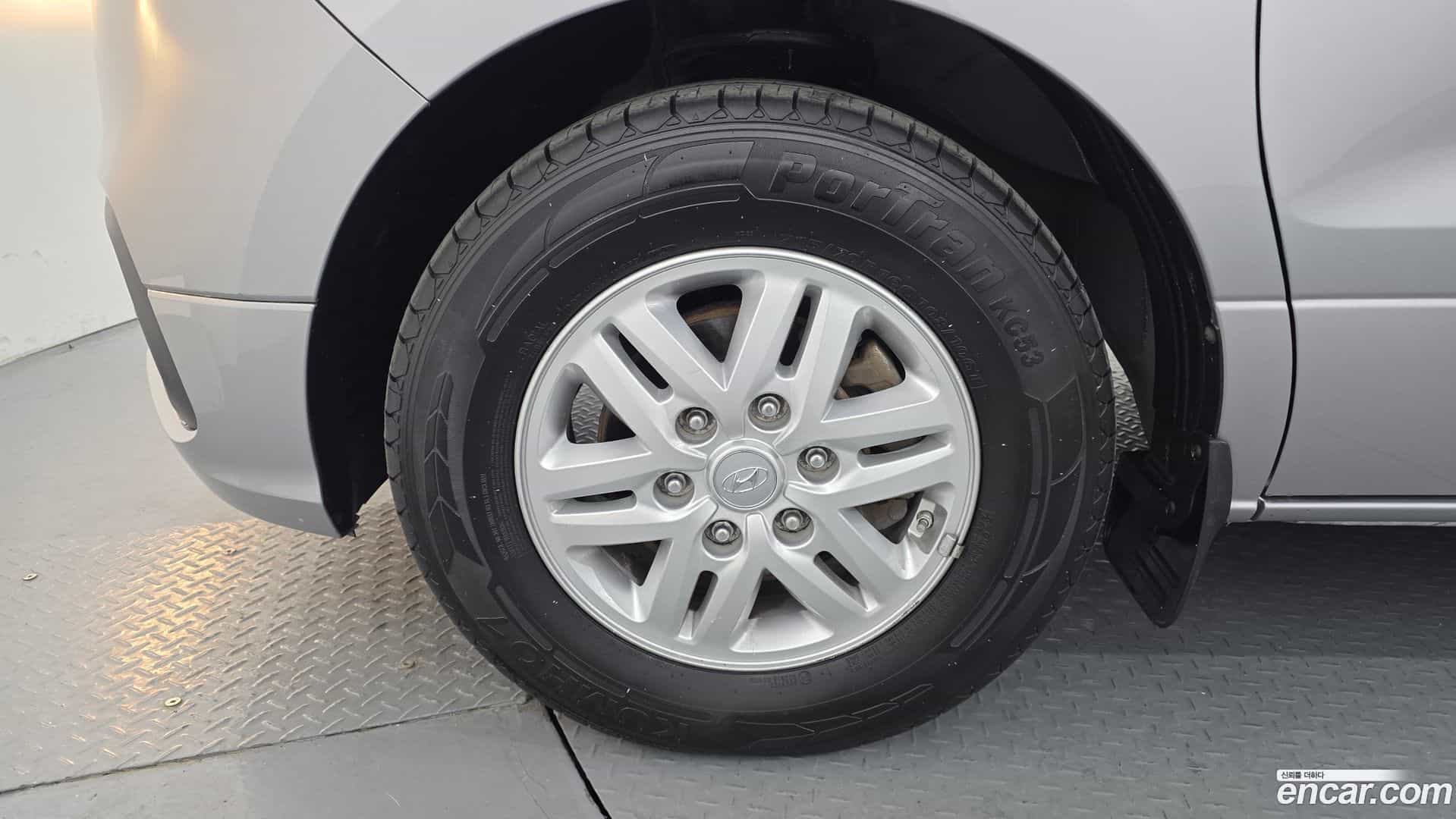 Starex Hyundai 2021.0-OUTER-005