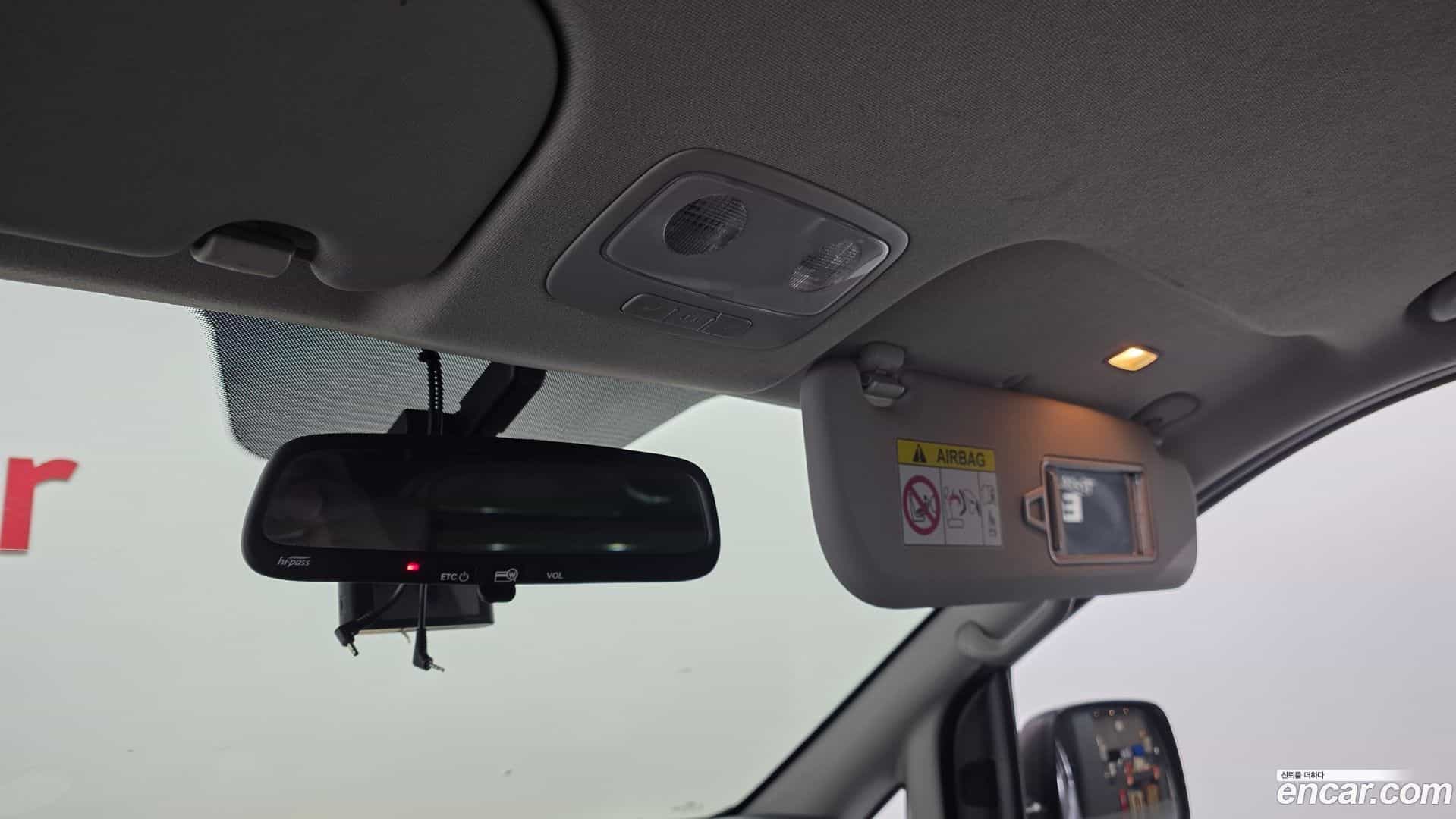 Starex Hyundai 2021.0-OPTION-021