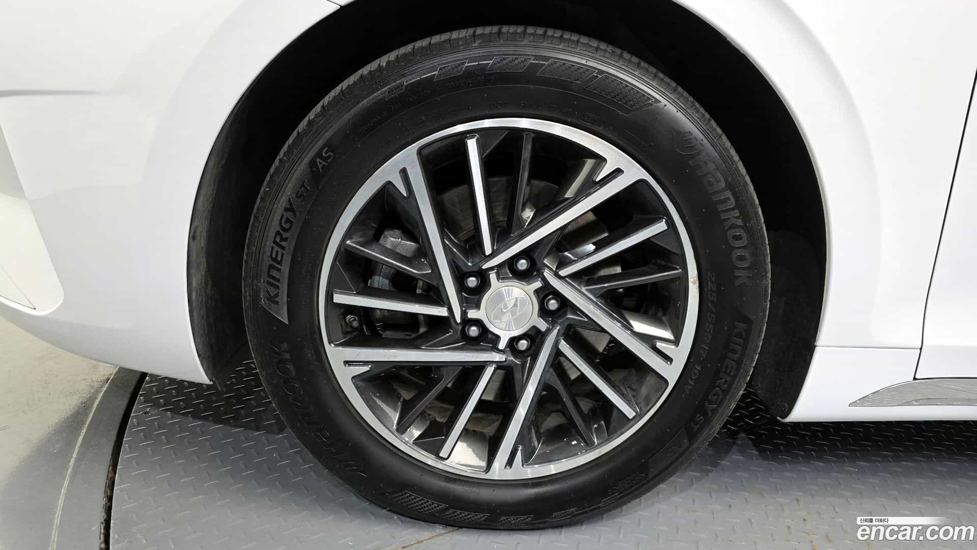 Grandeur Hyundai 2021.10-OUTER-005