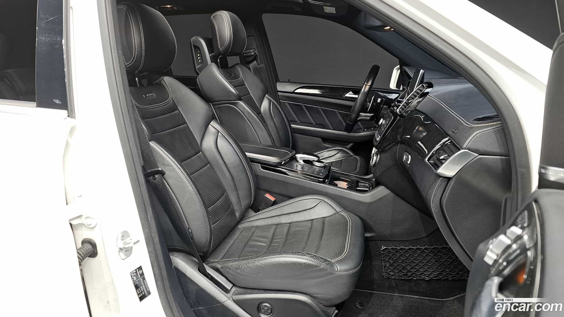 GLE-Class Mercedes-Benz 2016.0-OPTION-015