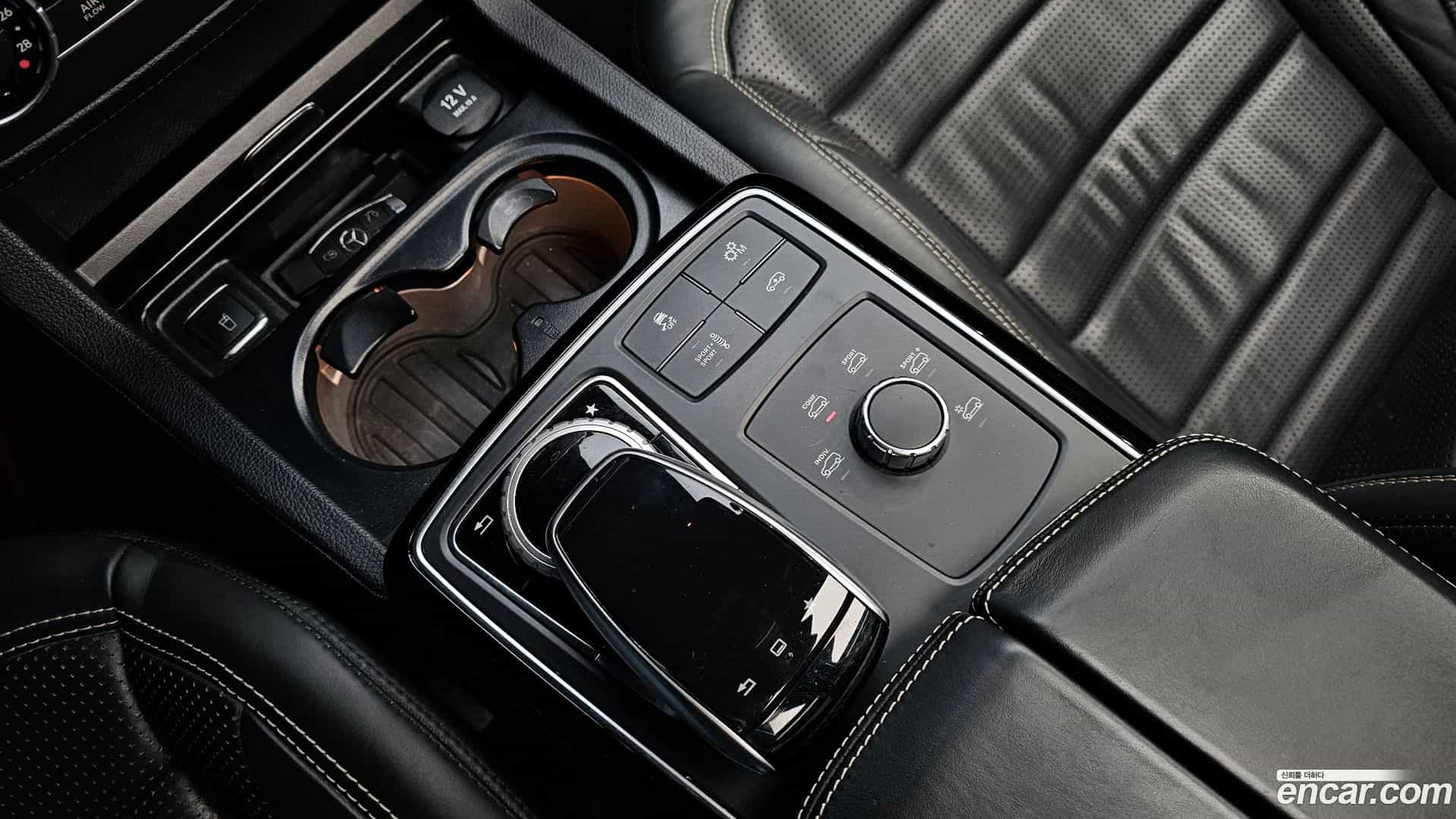 GLE-Class Mercedes-Benz 2016.0-OPTION-021