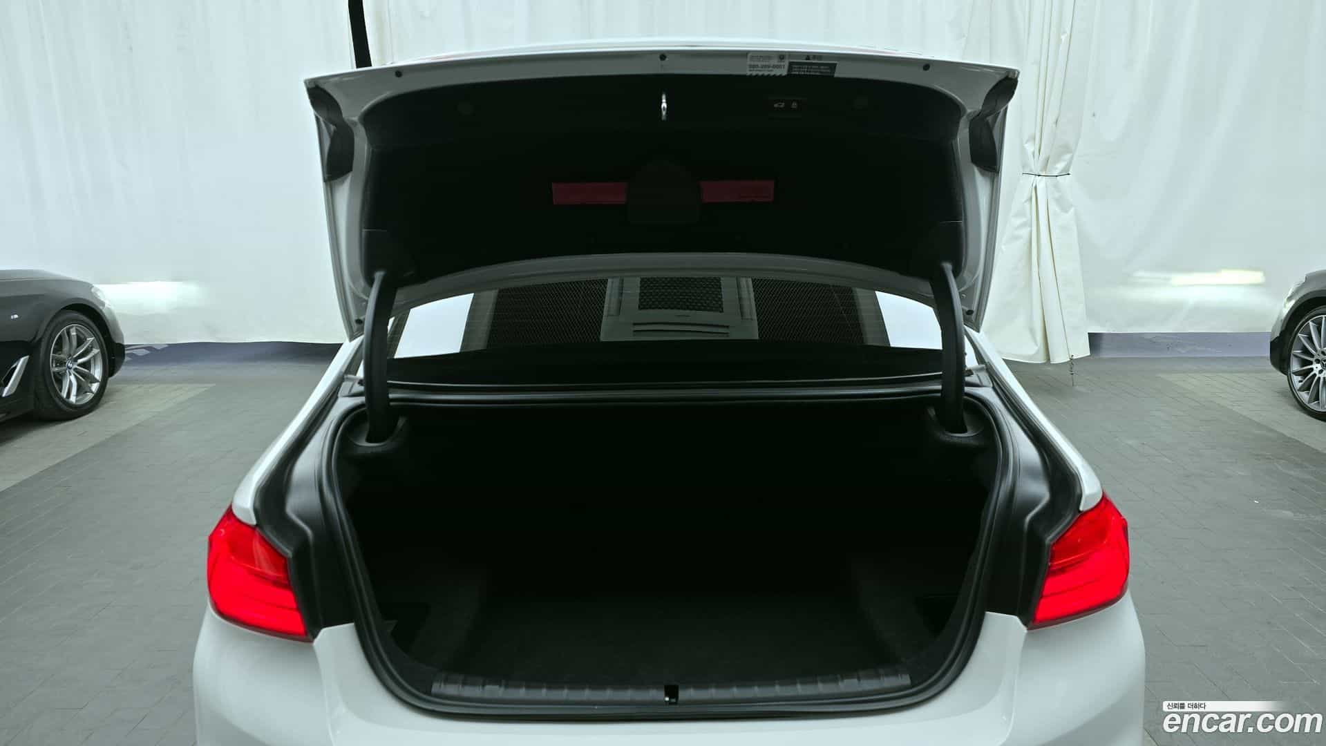 5-Series BMW 2018.9-OPTION-024