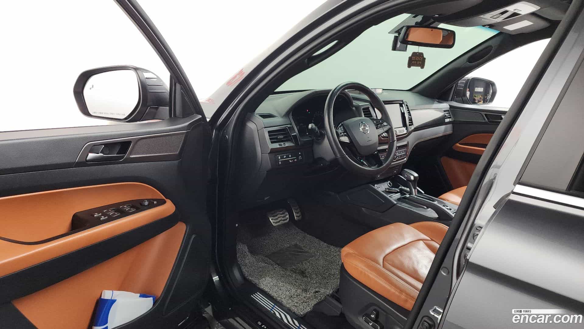 Rexton KG Mobility 2021.7-INNER-010