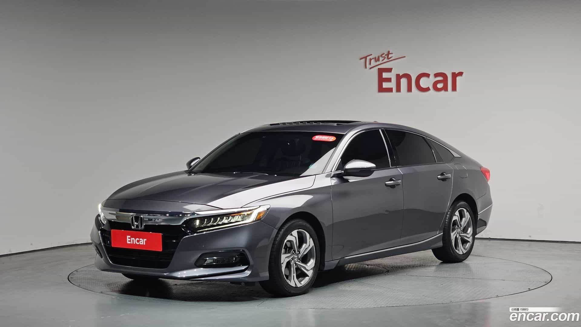 Accord Honda 2018.10-OUTER-001