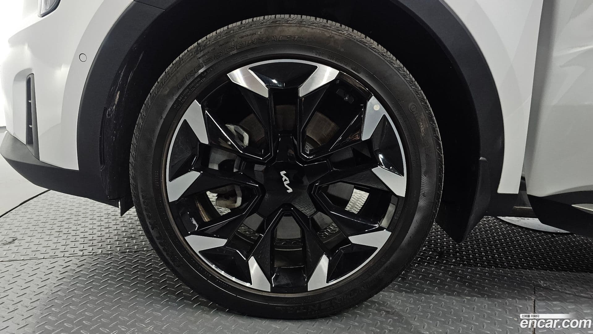 Main__Slider__Photo:Sorento Kia 2025.3-4