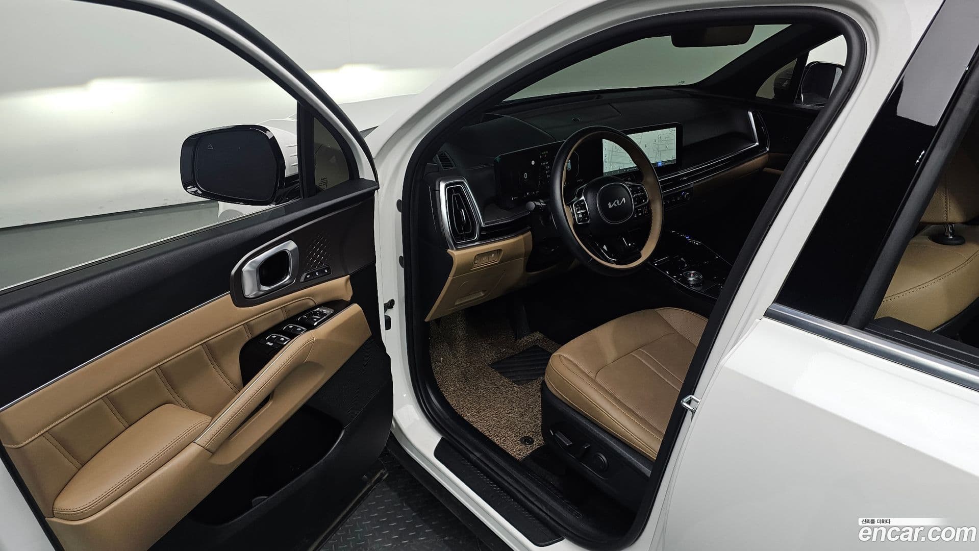 Main__Slider__Photo:Sorento Kia 2025.3-9