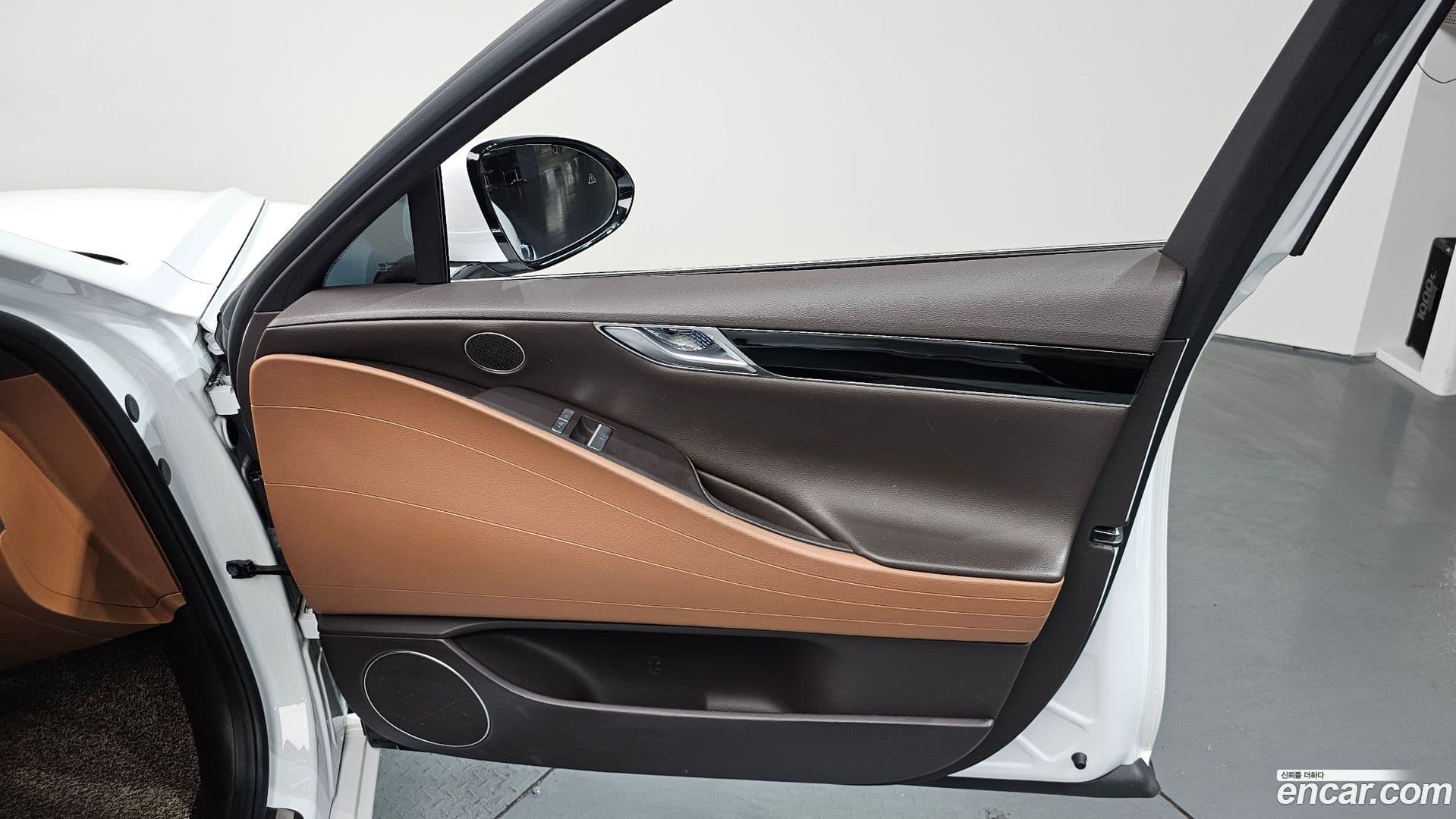 Main__Slider__Photo:G80 Genesis 2021.11-23