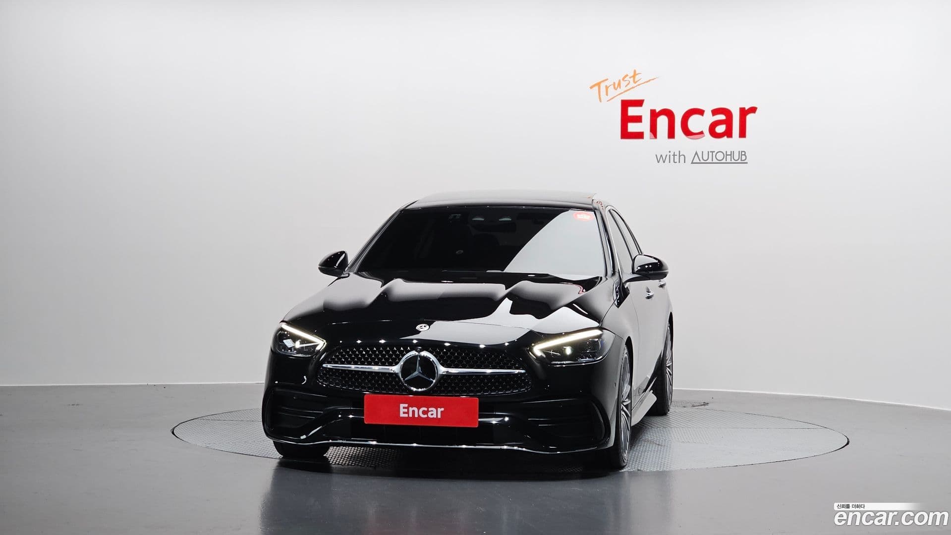 Main__Slider__Photo:C-Class Mercedes-Benz 2023.4-2