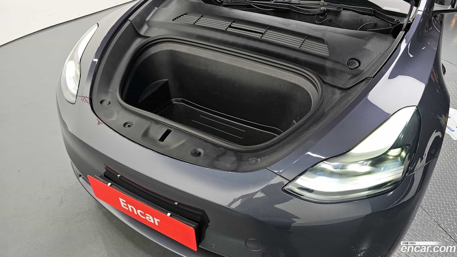 Model Y Tesla 2022.4-OUTER-006