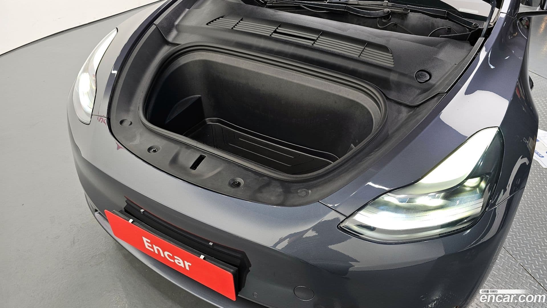 Main__Slider__Photo:Model Y Tesla 2022.4-5