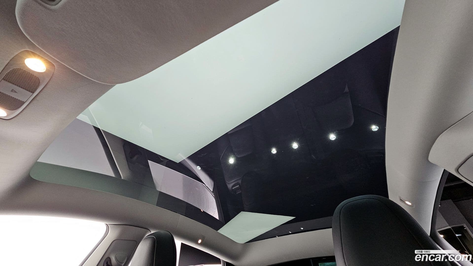 Main__Slider__Photo:Model Y Tesla 2022.4-18