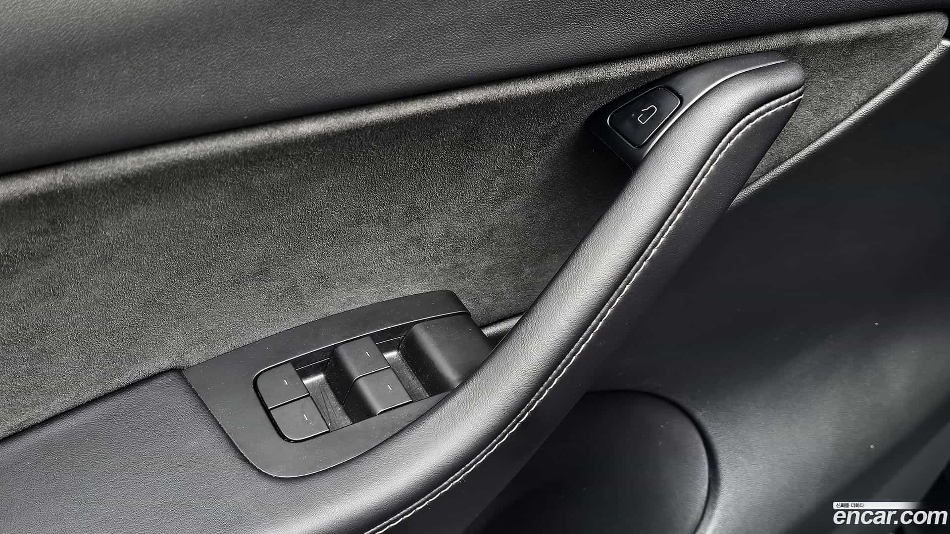 Model Y Tesla 2022.4-OPTION-041