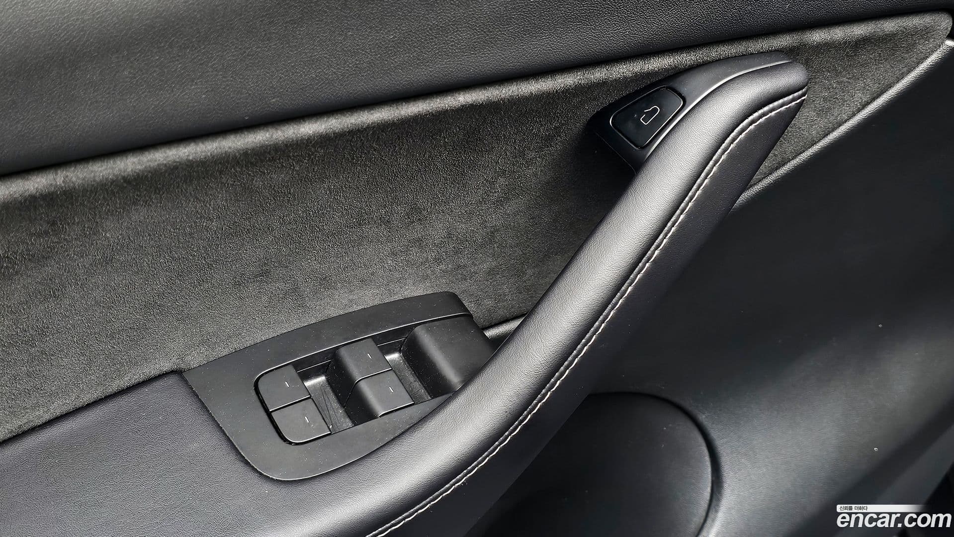 Main__Slider__Photo:Model Y Tesla 2022.4-27