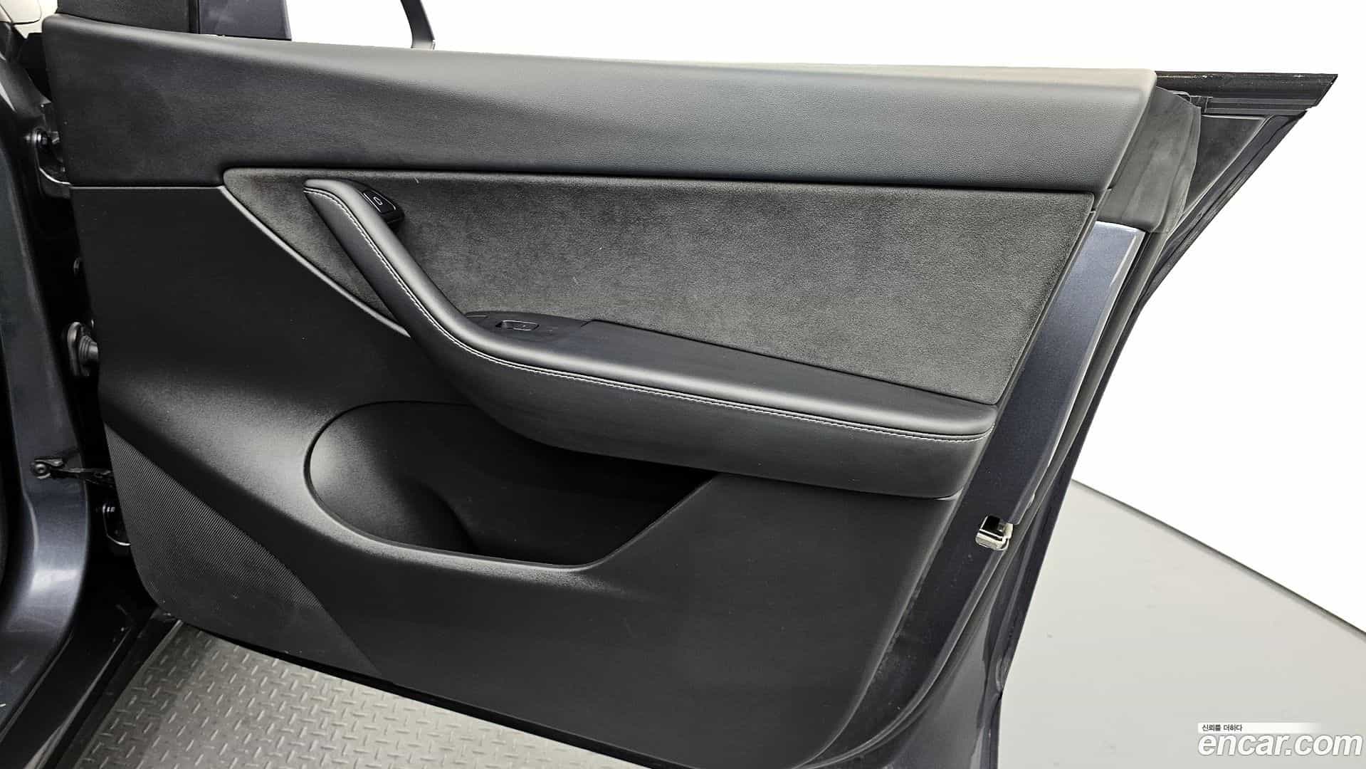 Model Y Tesla 2022.4-OPTION-045