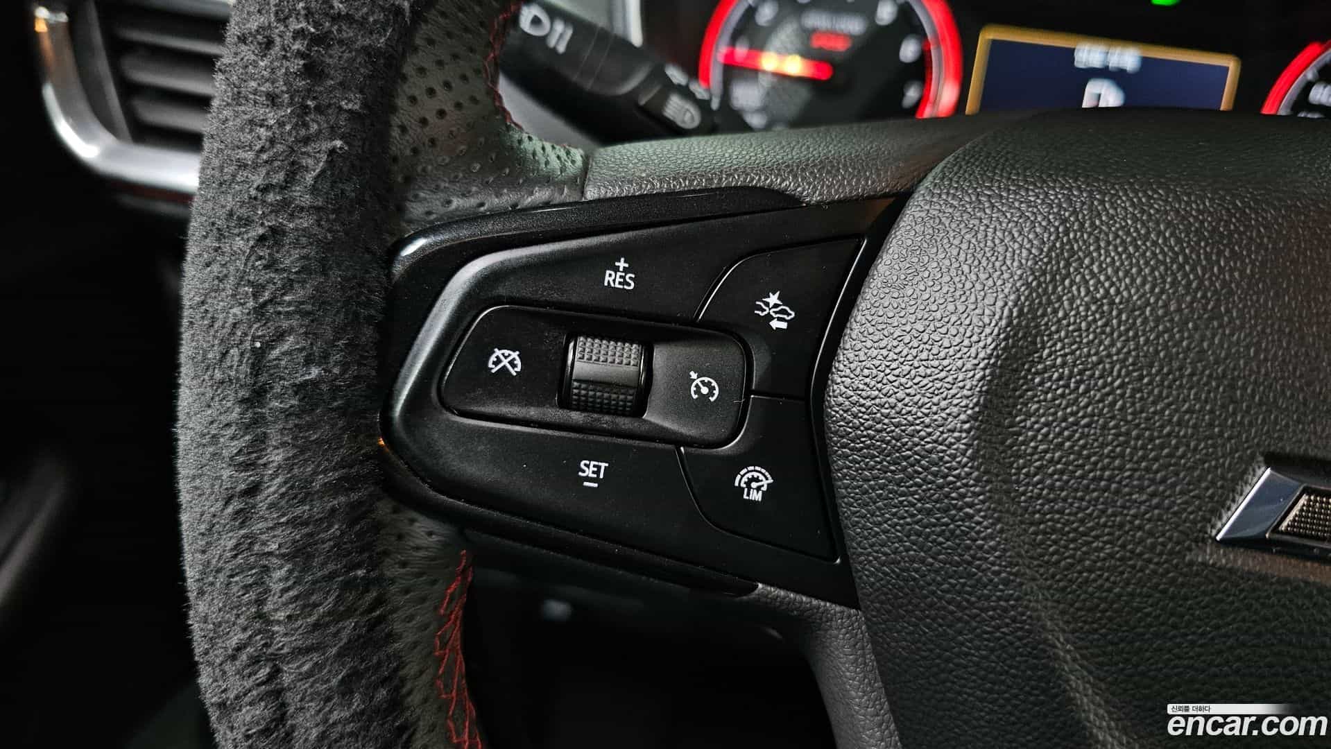 Trailblazer Chevrolet 2023.3-OPTION-041