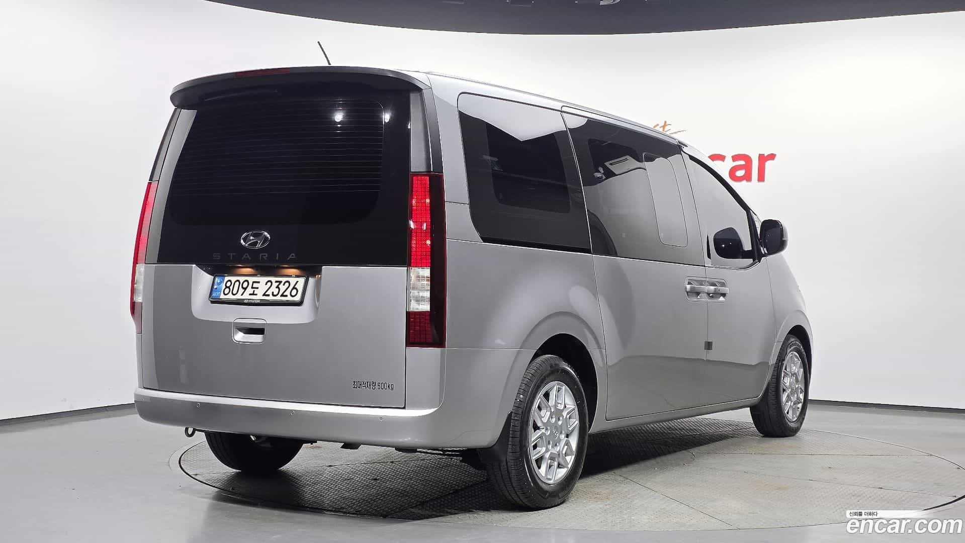 Staria Hyundai 2022.1-OUTER-002