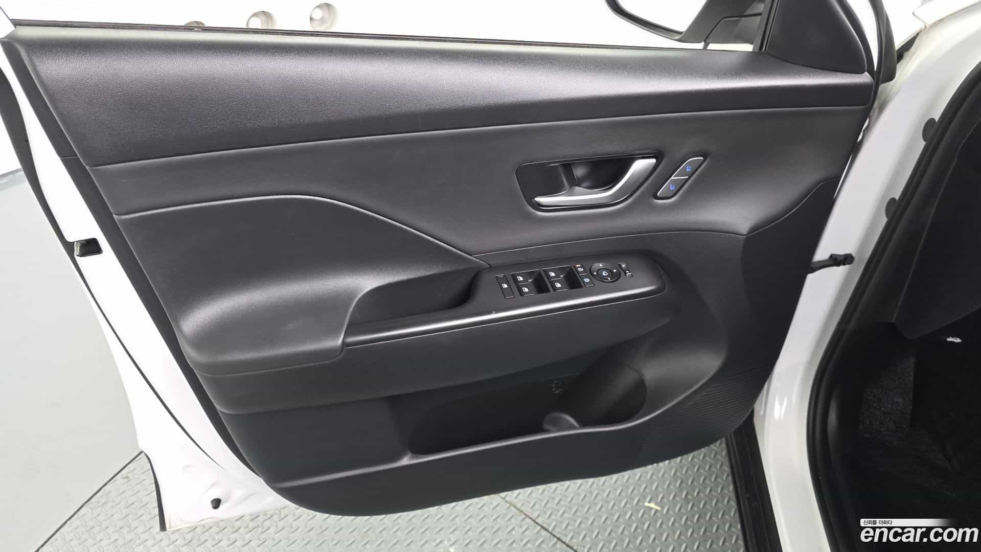 Kona Hyundai 2023.11-INNER-034