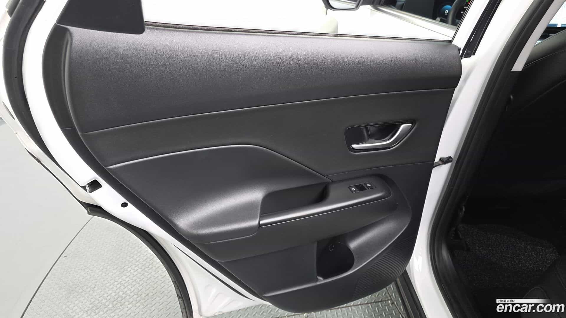 Kona Hyundai 2023.11-INNER-035