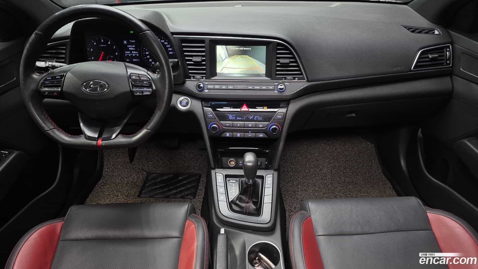 AVANTE Hyundai 2016.5-INNER-007