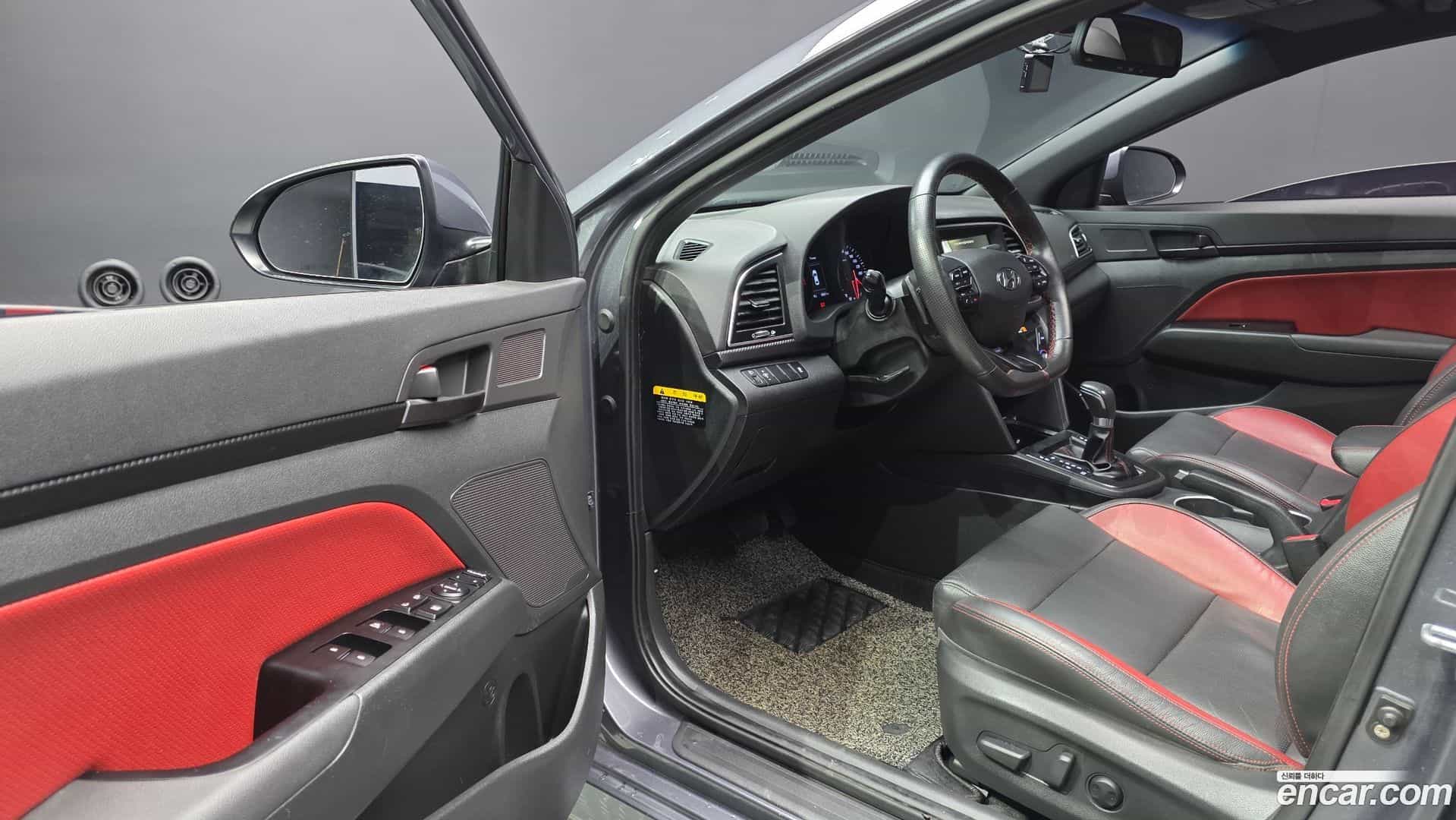AVANTE Hyundai 2016.5-INNER-010