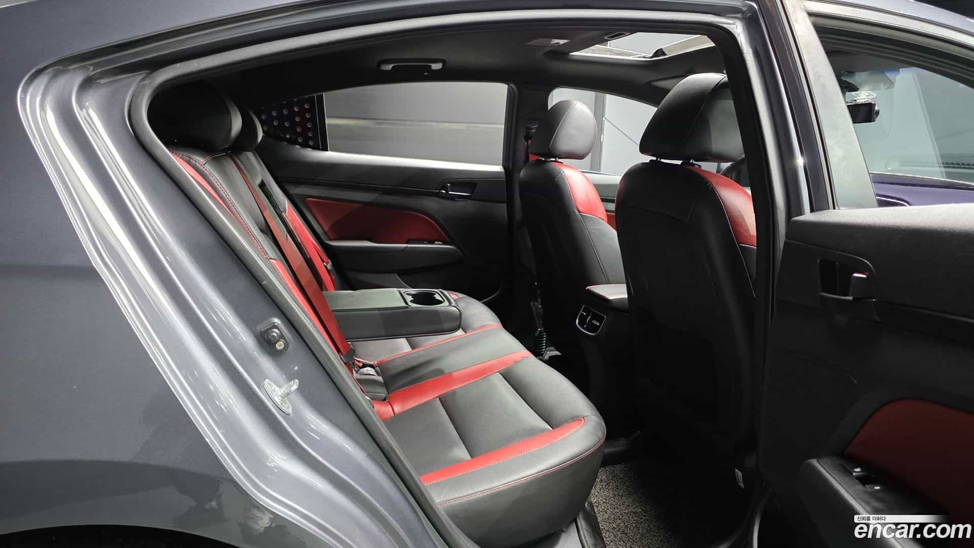 AVANTE Hyundai 2016.5-OPTION-016