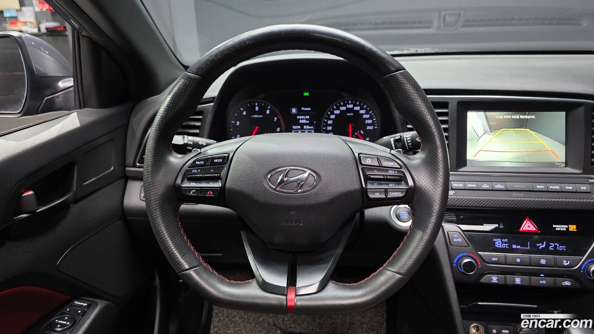 Main__Slider__Photo:AVANTE Hyundai 2016.5-12