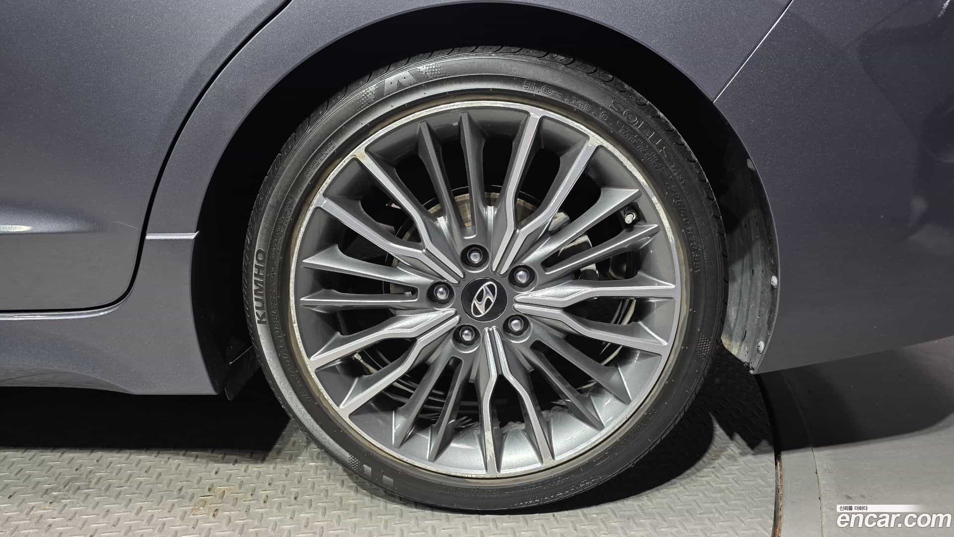 AVANTE Hyundai 2016.5-OUTER-031