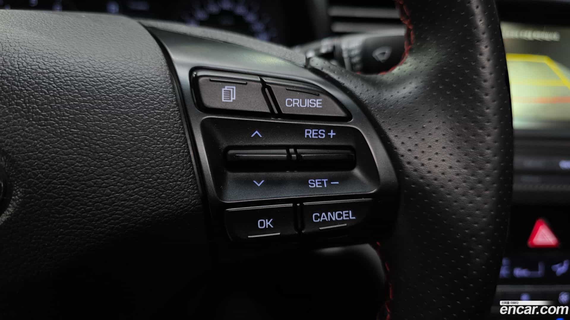AVANTE Hyundai 2016.5-OPTION-040