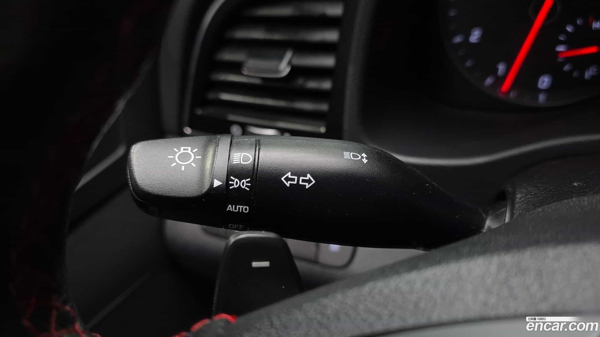 AVANTE Hyundai 2016.5-OPTION-043