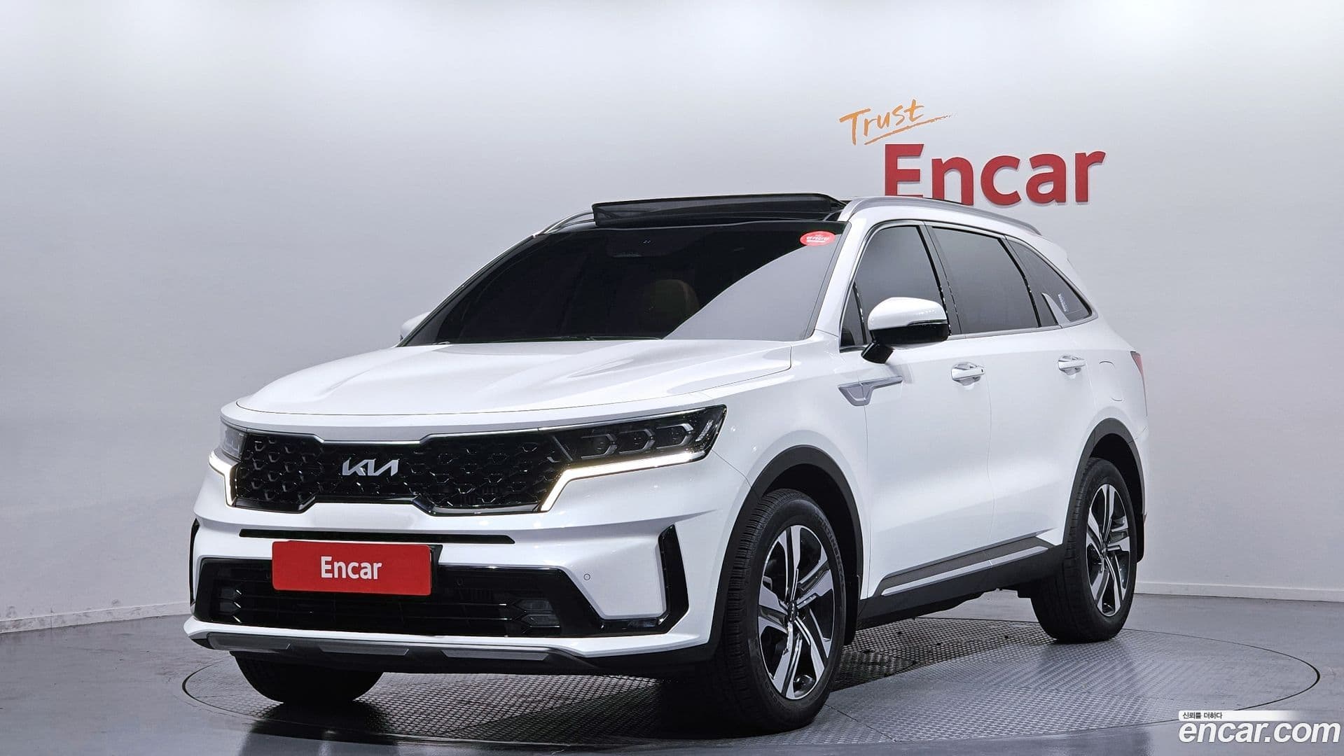 Main__Slider__Photo:Sorento Kia 2022.2-0