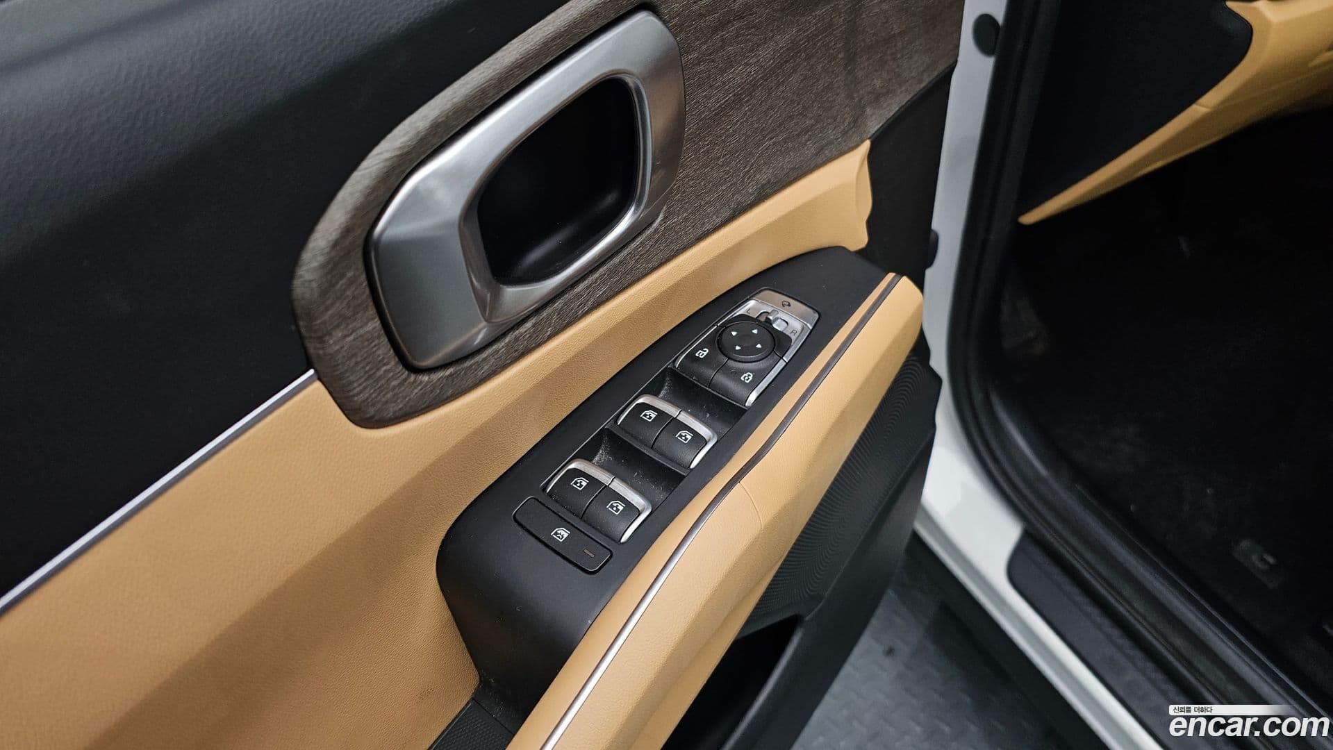 Main__Slider__Photo:Sorento Kia 2022.2-18