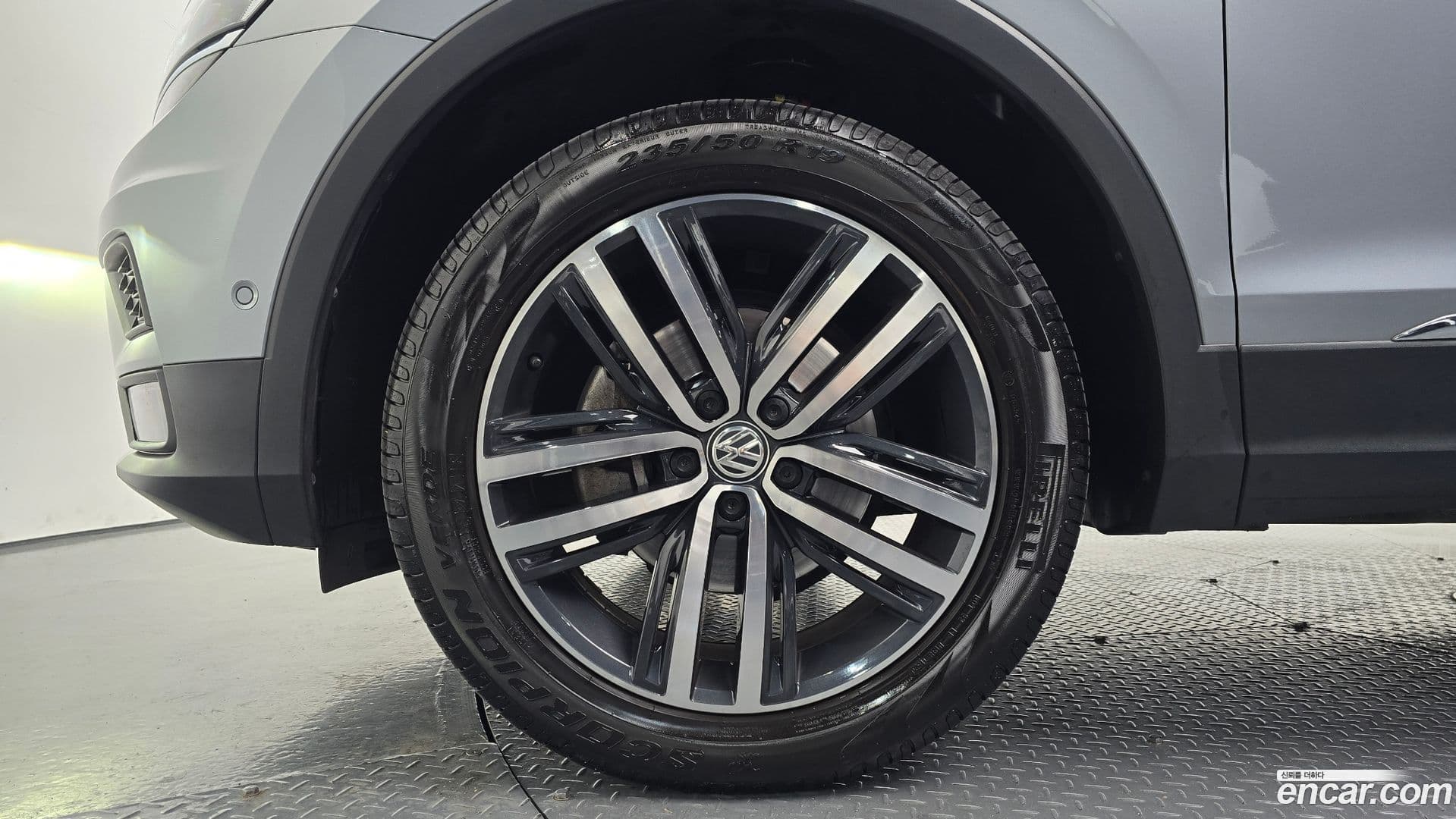 Main__Slider__Photo:Tiguan Volkswagen 2020.11-4