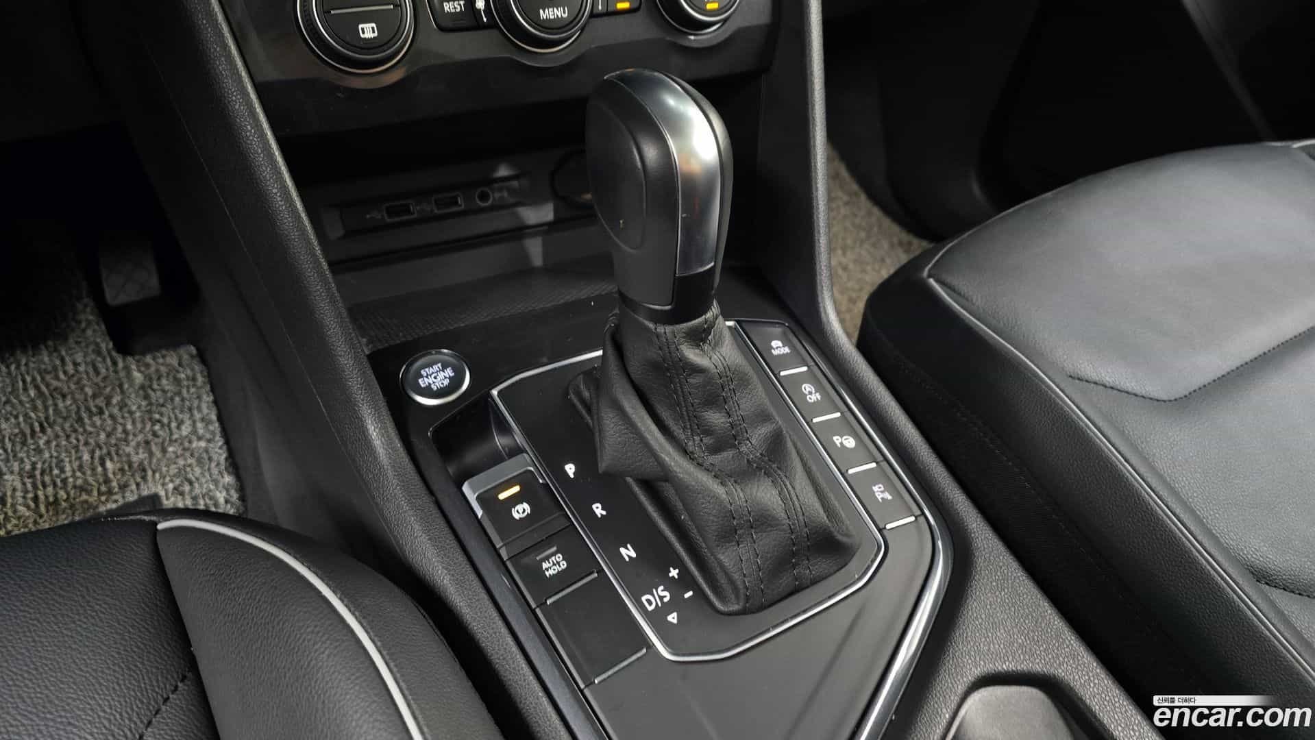 Tiguan Volkswagen 2020.11-INNER-009
