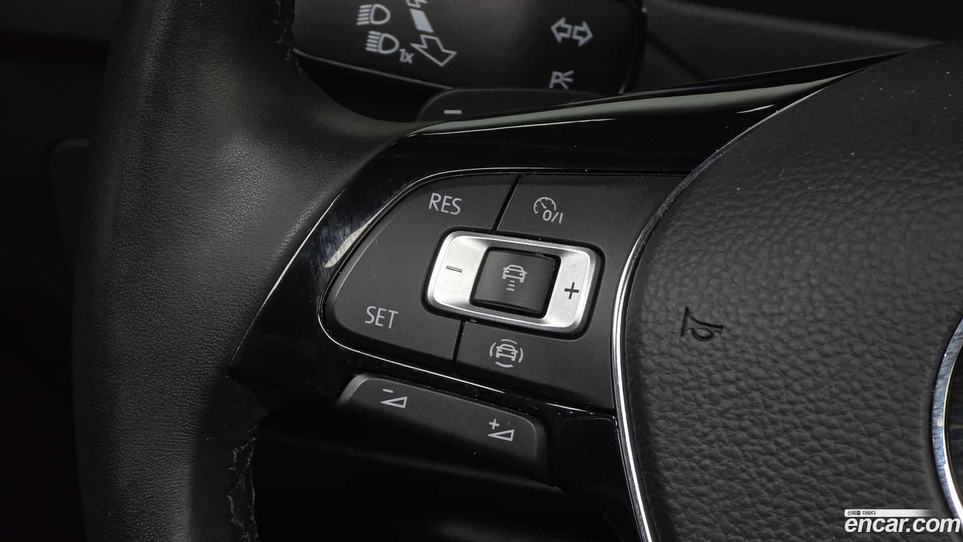 Tiguan Volkswagen 2020.11-OPTION-022