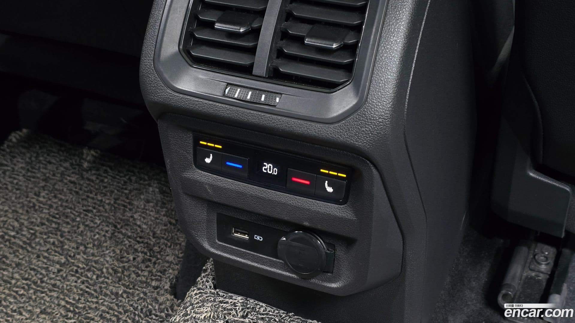 Main__Slider__Photo:Tiguan Volkswagen 2020.11-19