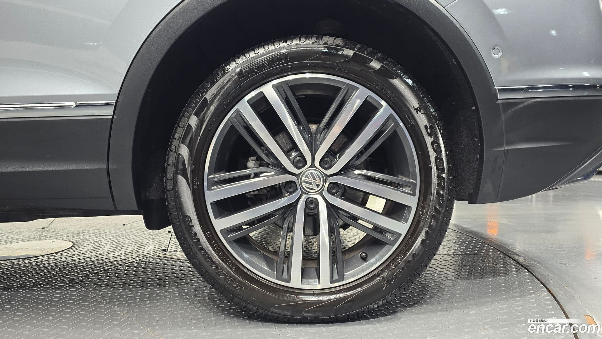 Main__Slider__Photo:Tiguan Volkswagen 2020.11-20